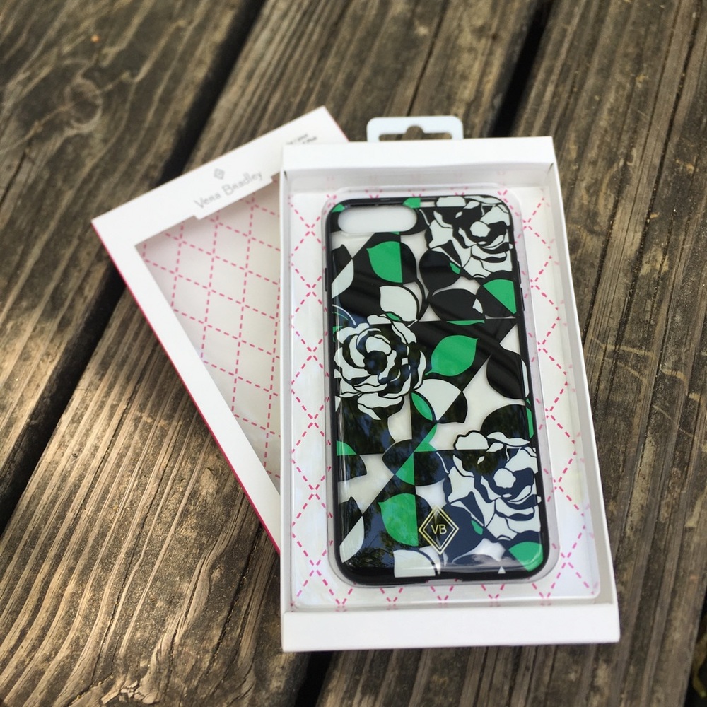 Vera Bradley IPhone 8 Plus case Imperial Rose!